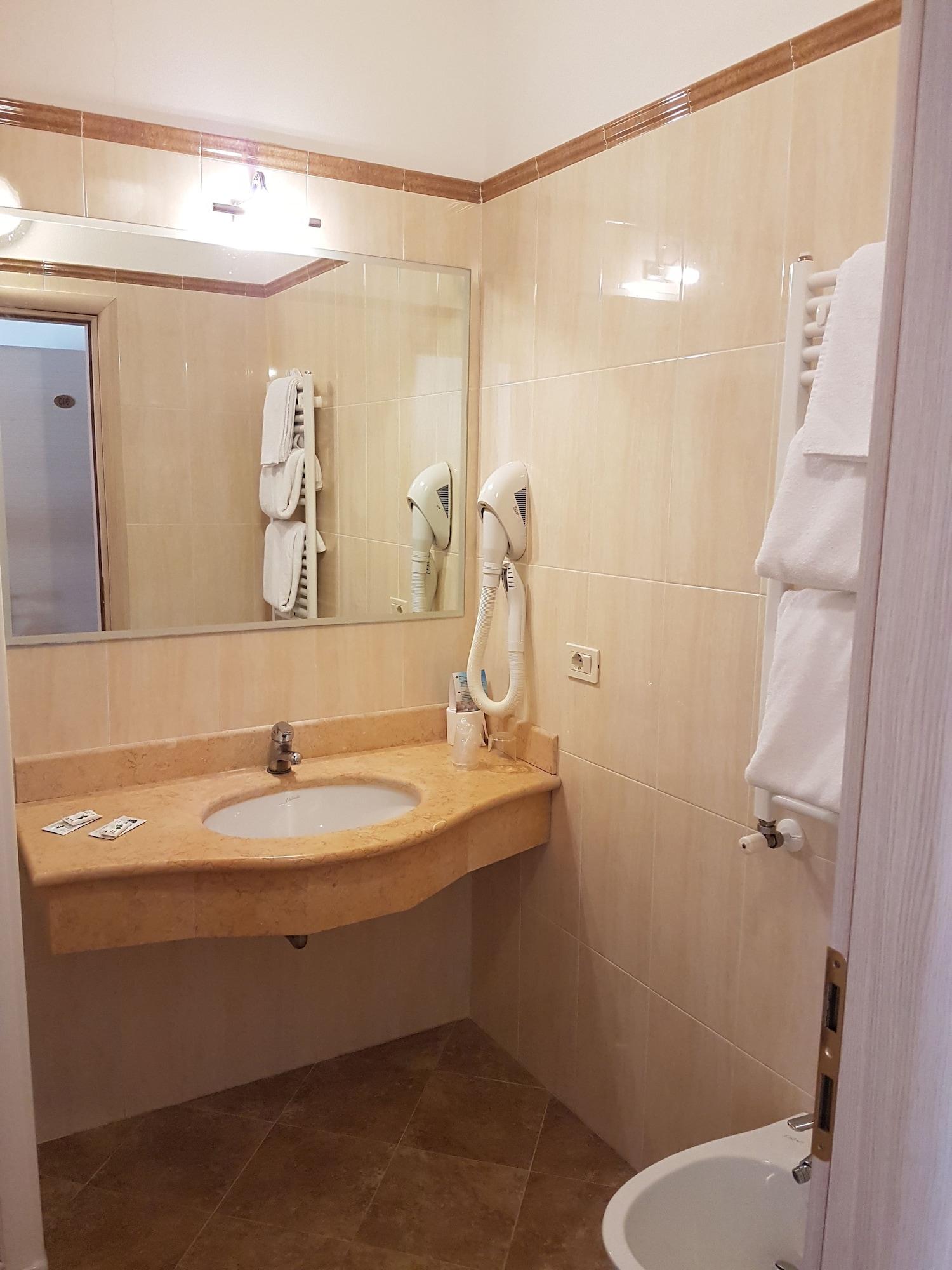 Hotel Piccolo Paradiso Toscolano-Maderno Esterno foto