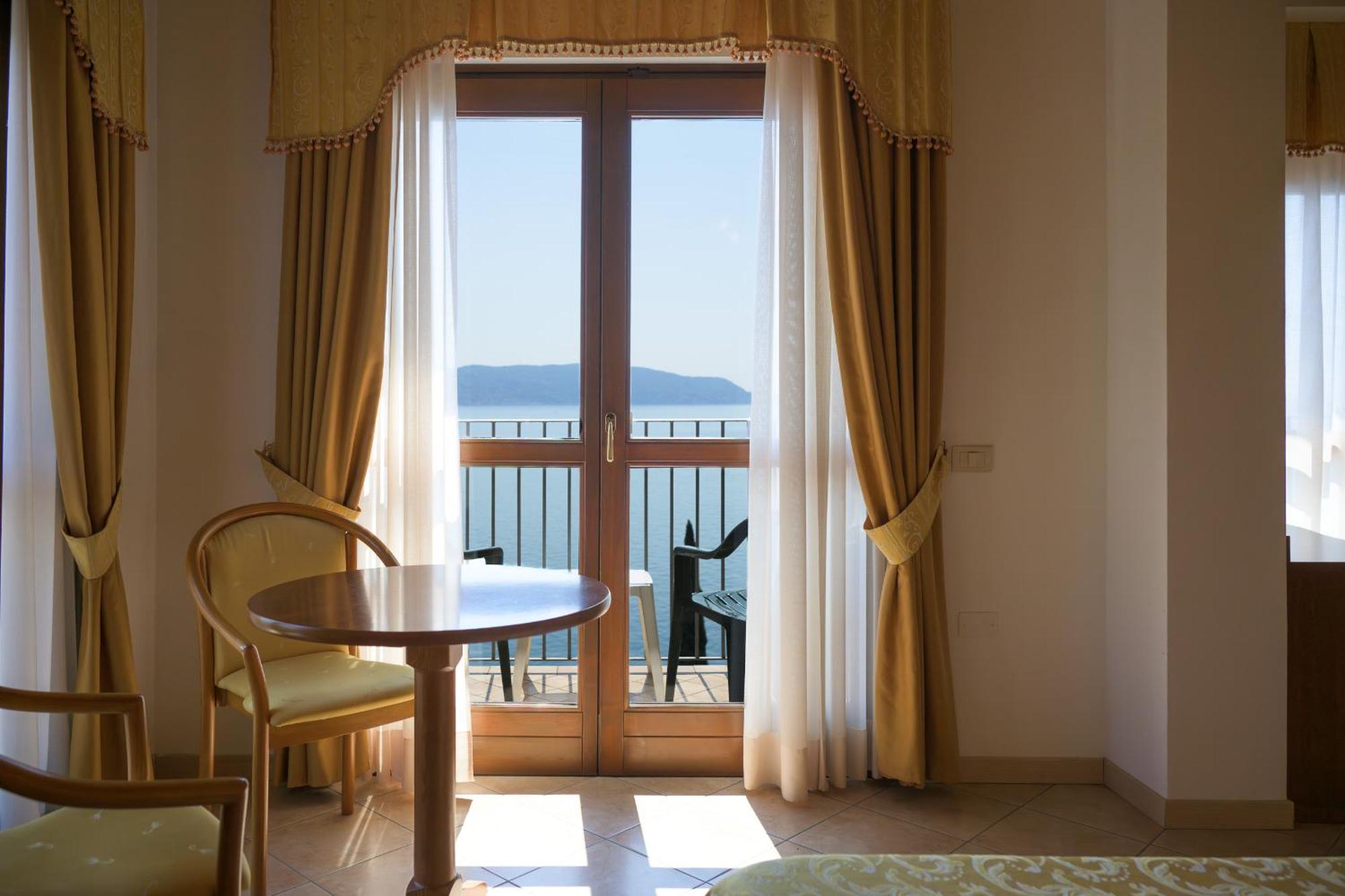 Hotel Piccolo Paradiso Toscolano-Maderno Esterno foto