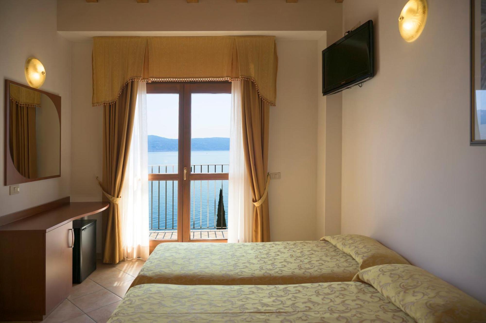 Hotel Piccolo Paradiso Toscolano-Maderno Esterno foto