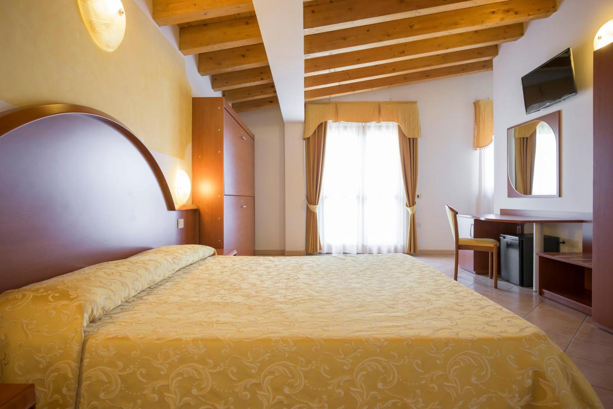 Hotel Piccolo Paradiso Toscolano-Maderno Esterno foto