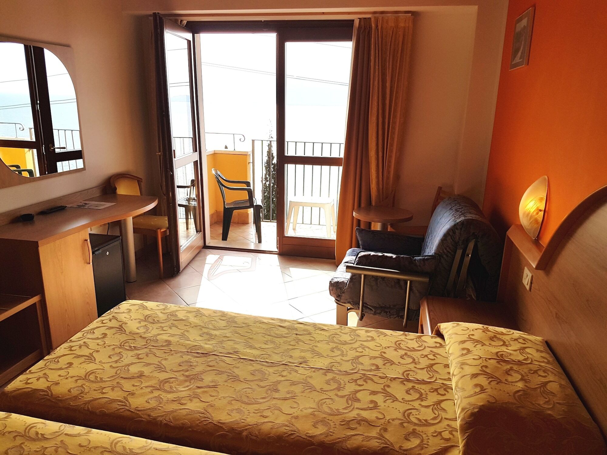 Hotel Piccolo Paradiso Toscolano-Maderno Esterno foto